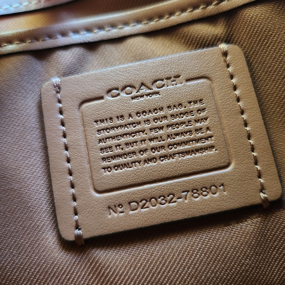 NWT Coach Signature Chain Crossbody Bag in Chalk/Brass - Picture 15 of 15